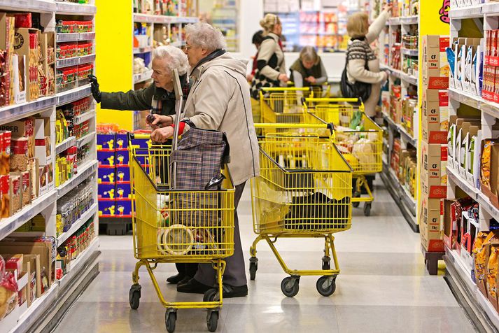 Laun hafa hækkað um 5,9% og vísitala neysluverðs um 2,4%: 