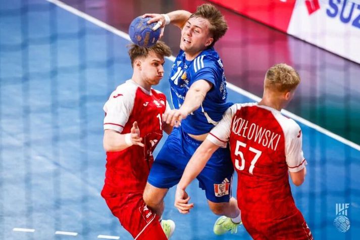 Elmar Erlingsson var allt í öllu í sóknarleik íslenska landsliðsins á HM 21 árs landsliða í Póllandi.