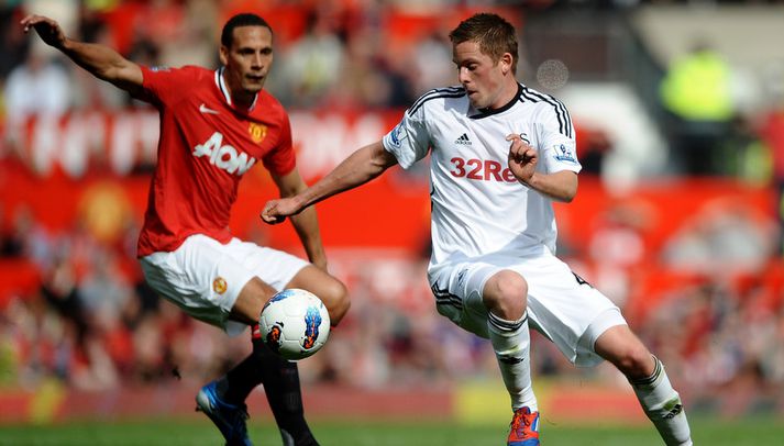 Gylfi Þór Sigurðsson verður áfram í hvítu á næsta tímabili.