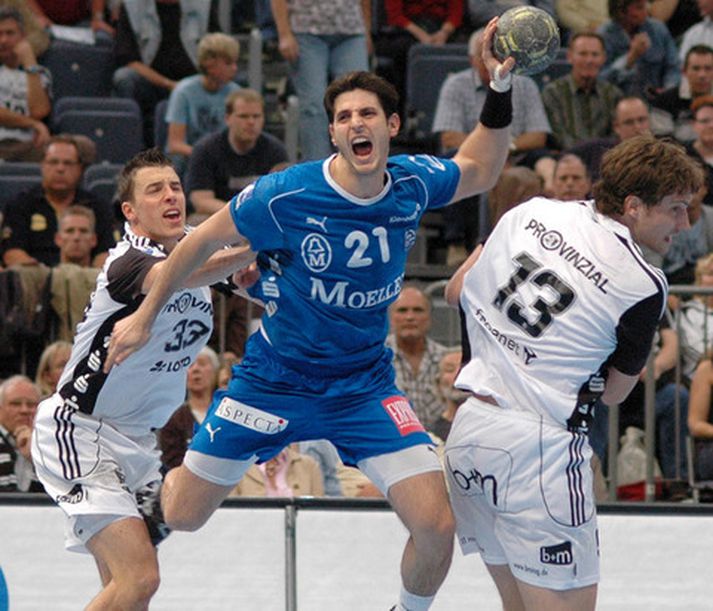Alvanos sést hér í leik með Gummersbach gegn Kiel.