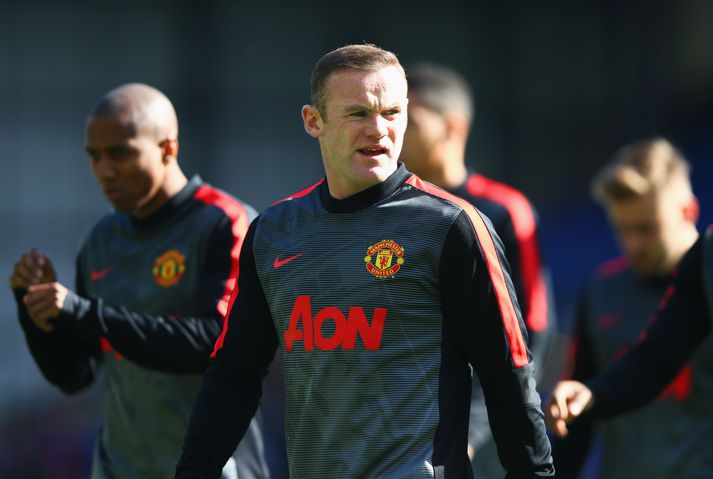 Rooney í upphitunartreyju Manchester United.