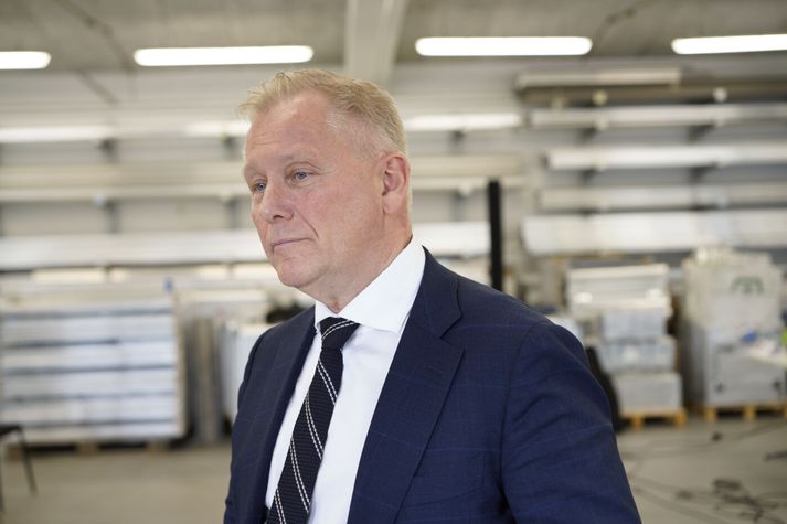 Ari Edwald er oddviti Miðflokksins í borginni.