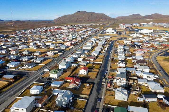 Jörð skelfur á Reykjanesskaga.