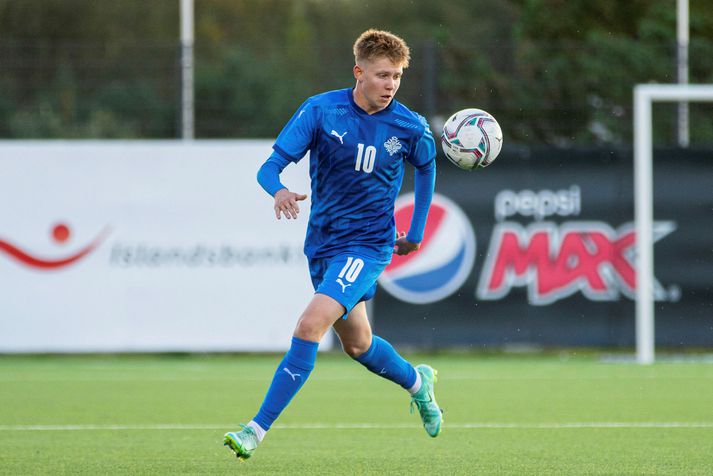 Kristian Nökkvi Hlynsson í leik U-21 árs landsliða Íslands og Grikklands í síðasta mánuði.