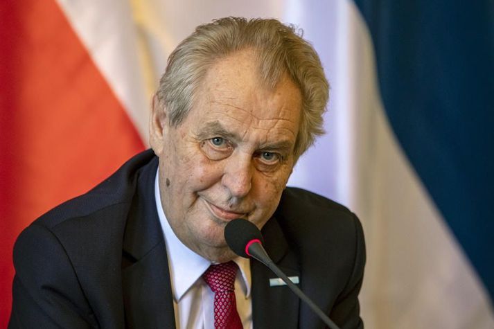 Milos Zeman var fluttur á sjúkrahús daginn eftir þingkosningarnar í fyrri hluta október.