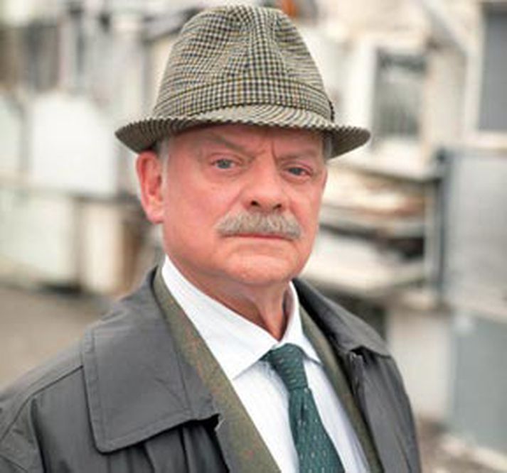 Sir David Jason kveður Jack Frost.