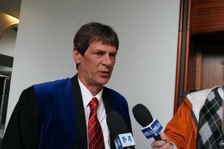 Brynjar Níelsson, formaður Lögmannafélagsins, segir að fólkið sem réðst á Björgvin Björgvinsson sé varhugavert.