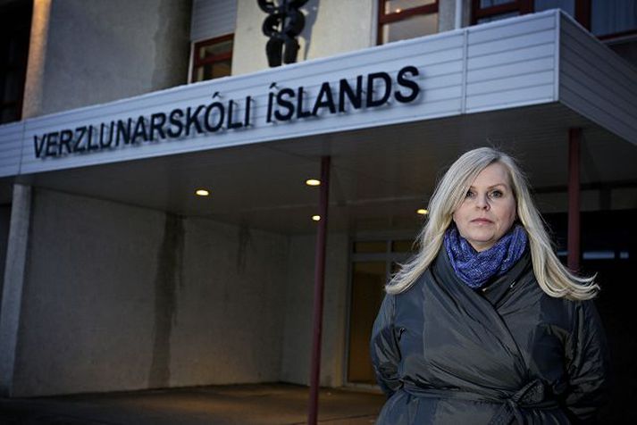 Ingibjörg ýr Jóhannsdóttir Sættir sig ekki við að skólastjóri Verzlunarskólans geti rekið nemendur sem mæta illa í skólann. Ingibjörg er aðstoðarskólastjóri í Ísaksskóla.Fréttablaðið/Valli