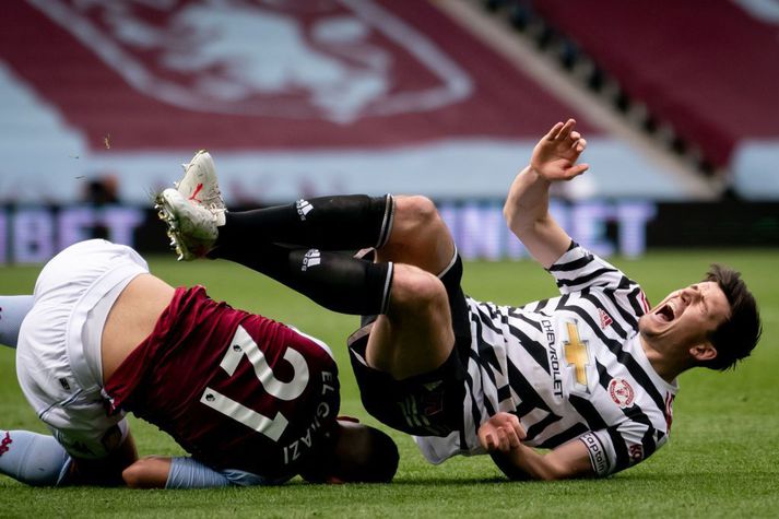 Harry Maguire meiddist í leik gegn Aston Villa í maí.