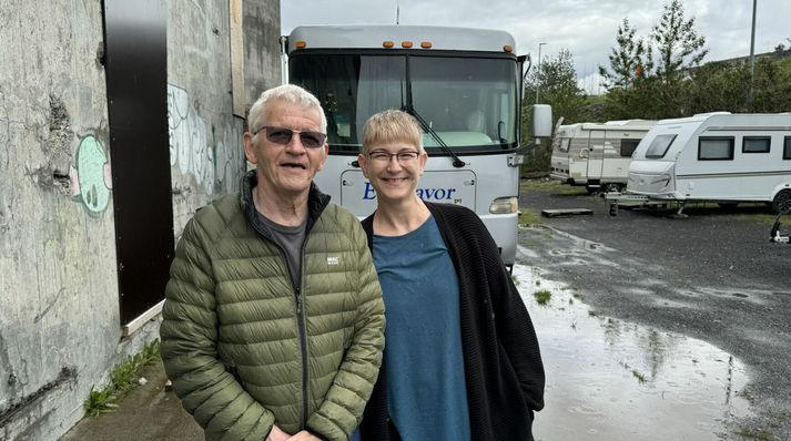 Vilberg Guðmundsson, ellilífeyrisþegi og íbúi á Sævarhöfða, og Geirdís Hanna Kristjánsdóttir, formaður Samtaka hjólabúa.