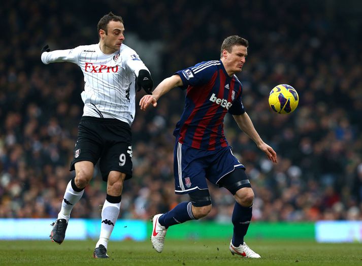 Huth í baráttu við Berbatov í leiknum umtalaða.