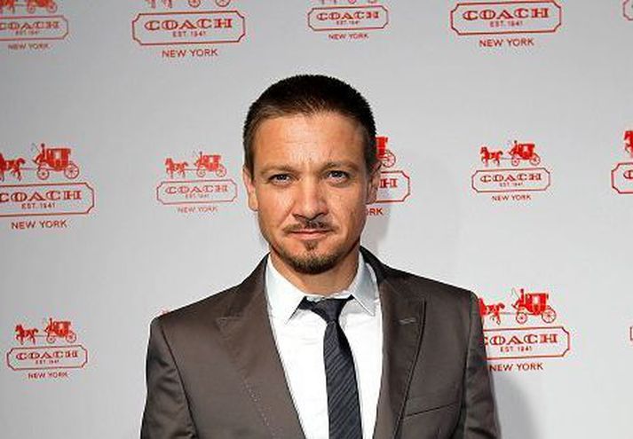Vinir Jeremy Renner hafa áhyggjur af drykkju hans.