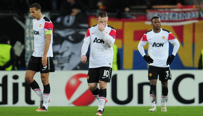 Ferdinand, lengst til vinstri, ásamt þeim Wayne Rooney og Patrice Evra í leiknum gegn Basel.