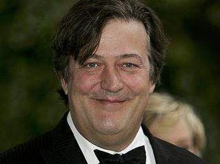 stephen fry Breski leikarinn verður með uppistand í London 20. september.