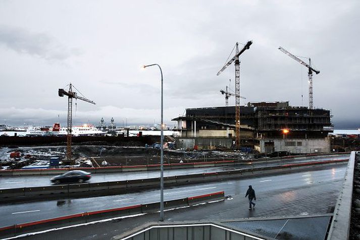 Framkvæmdir við Tónlistarhúsið. Enn er óráðið hvenær haldið verður áfram með Tónlistarhúsið.