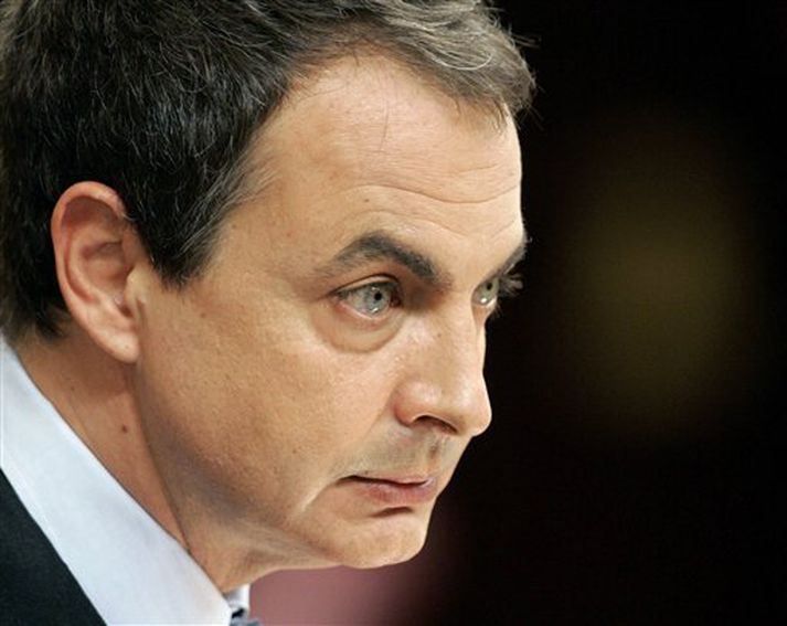 José Luis Zapatero á blaðamannafundinum í dag.
