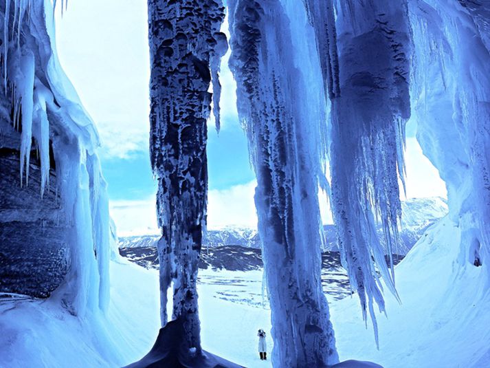 Skjálftahrina hefur verið á milli Langjökuls og Þórisjökuls í morgun.