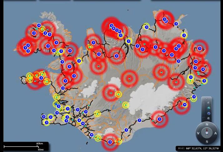 Það er víða hvasst eins og sést á kortinu.