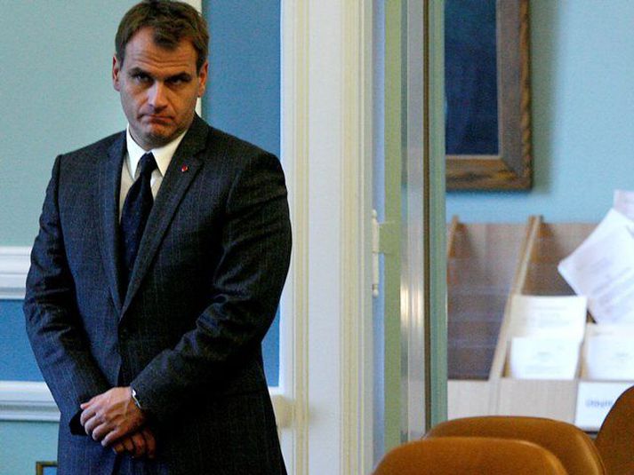 Árni Páll Árnason er efnahags- og viðskiptaráðherra.