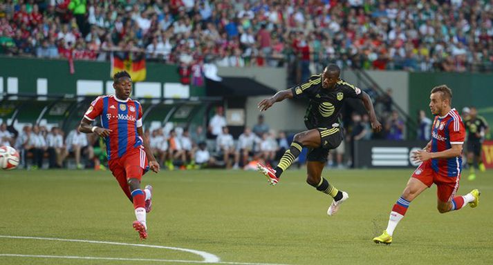 Bradley Wright-Phillips jafnar leikinn.