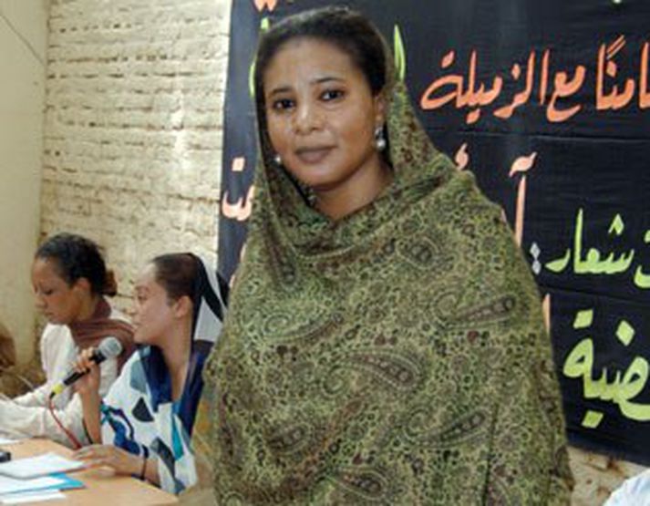 Blaðakonan buxnaklædda, Lubna al-Hussein.