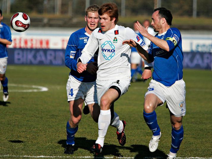 Guðmundur Pétursson.