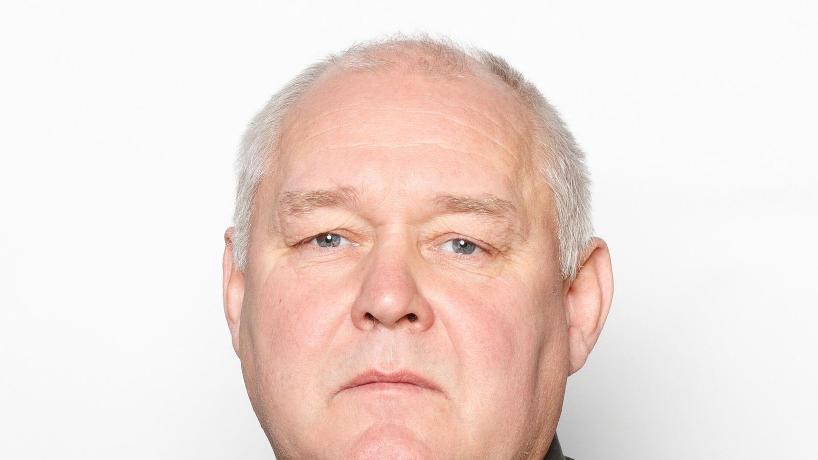 Tími undan­bragða er liðinn – Mætir ráð­herra með svör?