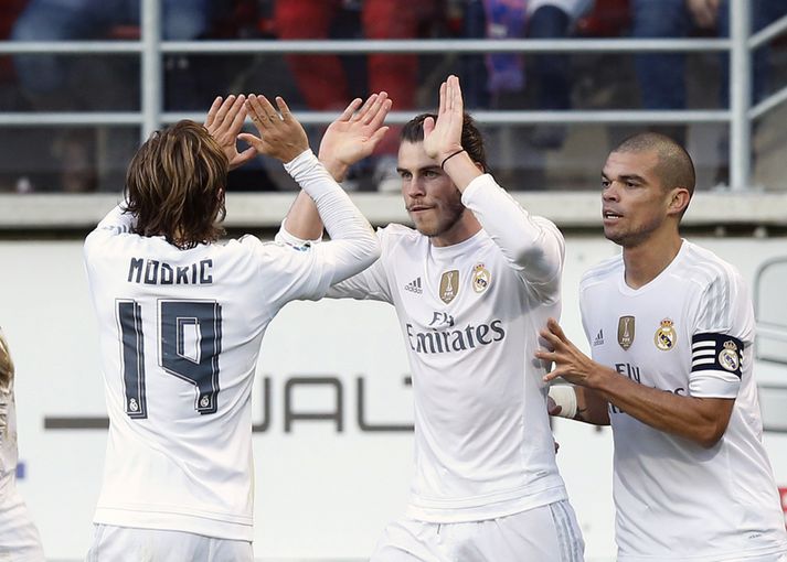 Modric, Pepe og Bale fagna marki þess síðast nefnda.