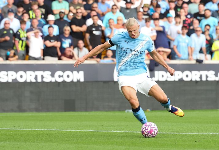 Erling Haaland skoraði tvö mörk í 0-4 sigri Manchester City á Wolves í 1. umferð ensku úrvalsdeildarinnar. Hvað gerir hann gegn Tottenham í dag?