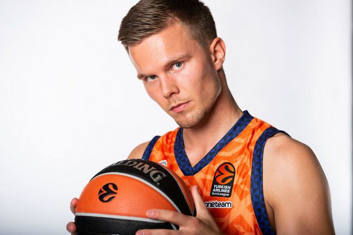 Valencia Basket - 2020/2021 Turkish Airlines EuroLeague Media Day VALENCIA, SPAIN - SEPTEMBER 11: Martin Hermannsson, #24 poses during the 2020/2021 Turkish Airlines EuroLeague Media Day of Valencia Basket at La Fonteta on September 11, 2020 in Valencia, Spain. (Photo by JM Casares/Euroleague Basketball via Getty Images)