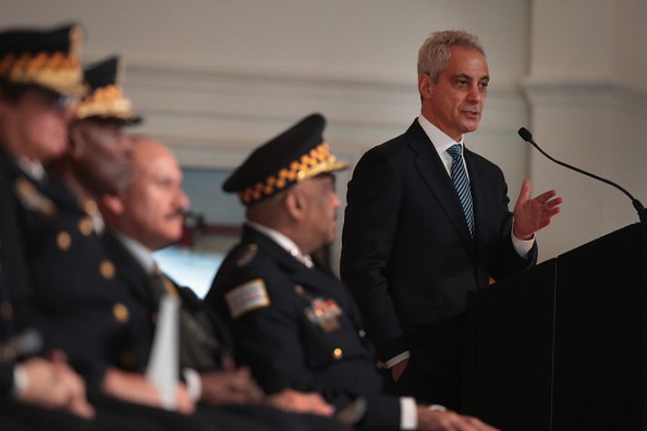 Rahm Emanuel er ósáttur við ákvörðun saksóknara að fella niður ákærur gegn leikaranum Jussie Smollett.