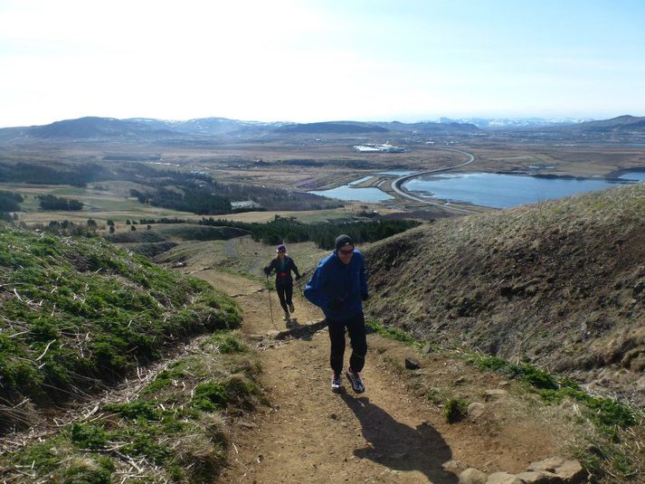 Mynd af æfingu fyrir hlaupið.