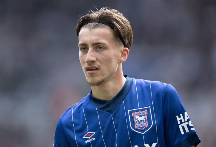 Jack Clarke tryggði Ipswich sigur gegn sínum gömlu félögum. 