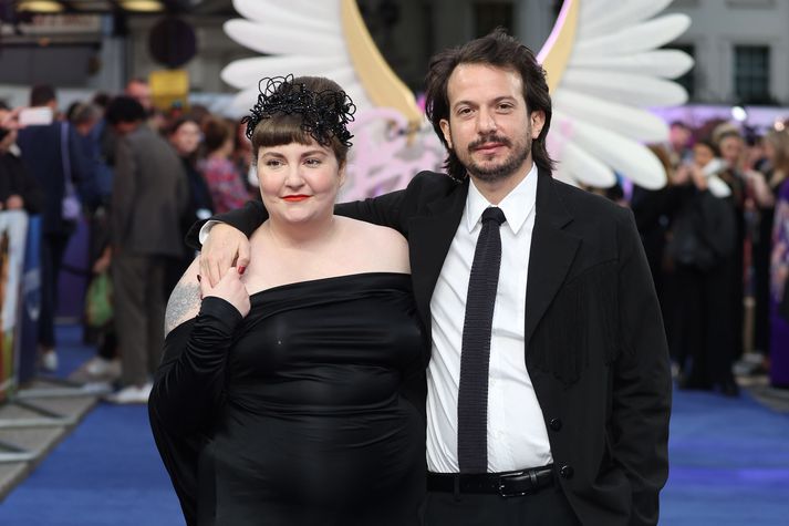 Lena Dunham og eiginmaður hennar, hinn perúsk-breski Luis Felber, eru orðin foreldrar.