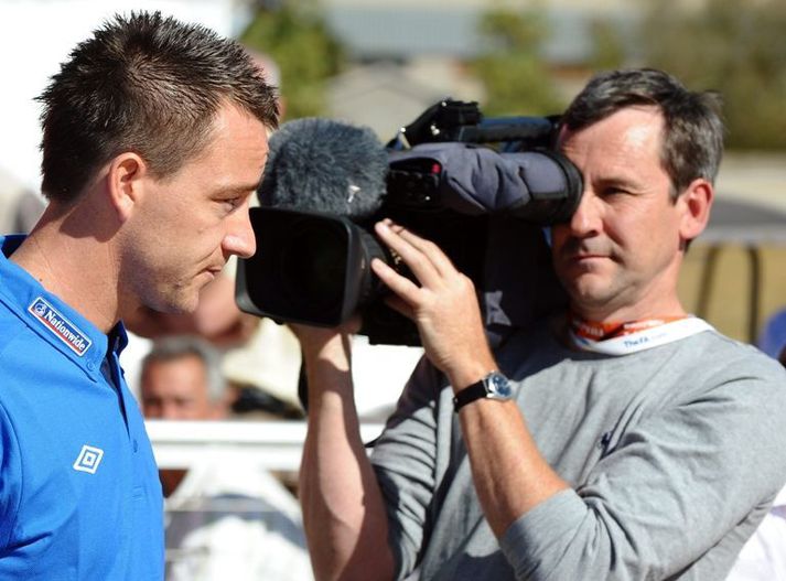 John Terry, fyrirliði Chelsea, er alltaf í sviðsljósinu en ekki alltaf á jákvæðan hátt.