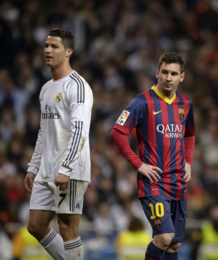Allt snýst um tvo bestu fótboltamenn heims, Cristiano Ronaldo og Lionel Messi, þótt sá síðarnefndi hafi ekki verið með í tvo mánuði. 