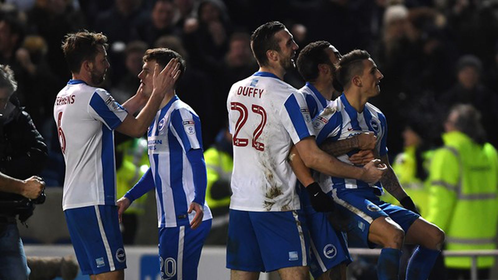 Шеффилд уэнсдей прогноз. Шеффилд Брайтон. Solly March Brighton. Шеффилд Брайтон прогноз.
