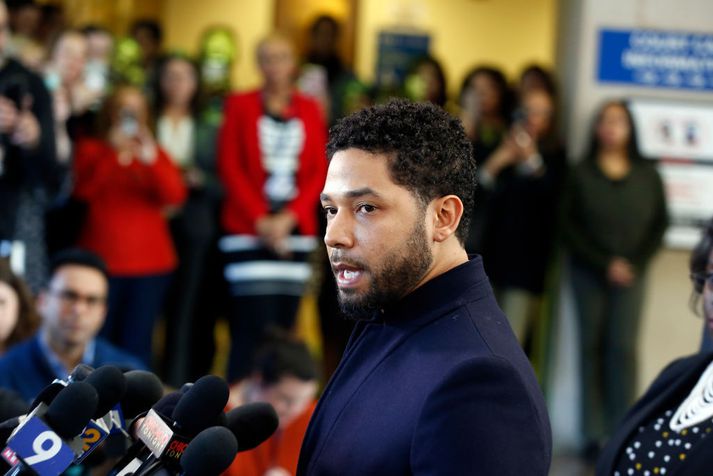 Jussie Smollett ræddi við fjölmiðla í mars á síðasta ári eftir að ákæra á hendur honum var felld niður.