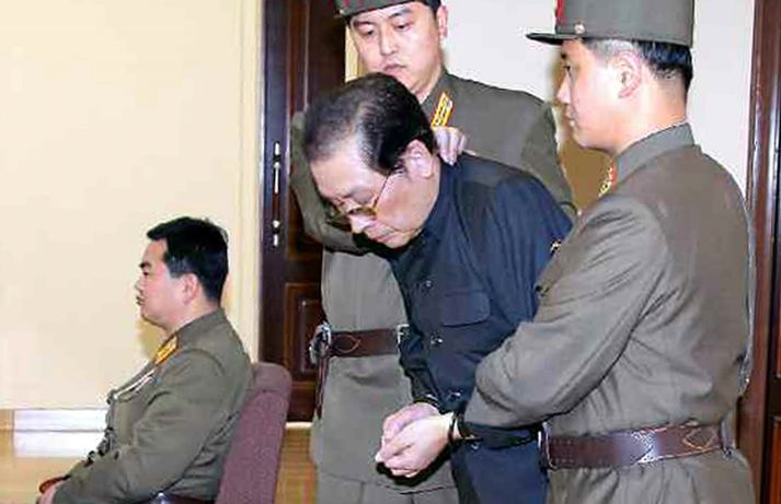 Chang Song-thaek fyrir rétti í gær.