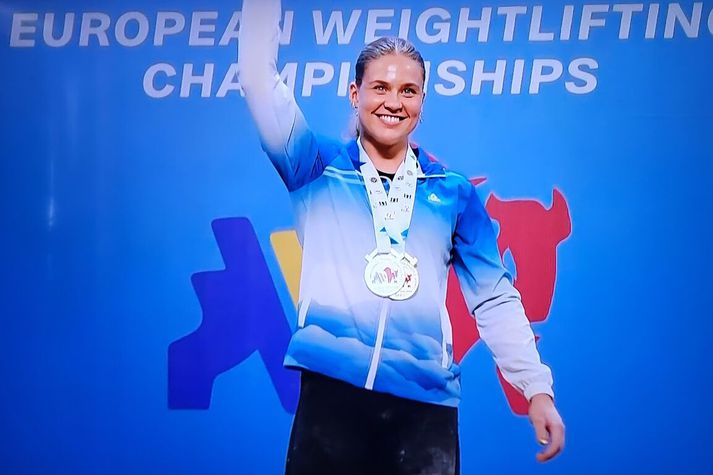 Eygló Fanndal Sturludóttir fagnar sögulegum sigri í gær.