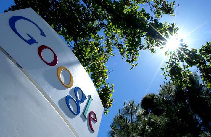 Hagnaður netleitarfyrirtækisins Google þrefaldaðist á milli ára á síðasta ársfjórðungi.
