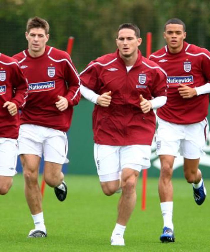 Steven Gerrard og Frank Lampard eru báðir tilnefndir.