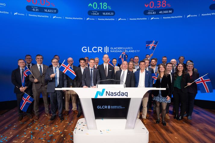 Til að fagna skráningunni hringdu aðstandendur og samstarfsaðilar sjóðsins bjöllunni á Nasdaq markaðnum í New York þriðjudaginn 15. apríl að viðstöddum fulltrúum skráðra íslenskra félaga og sendiherra Íslands í Bandaríkjunum, ásamt fleirum.