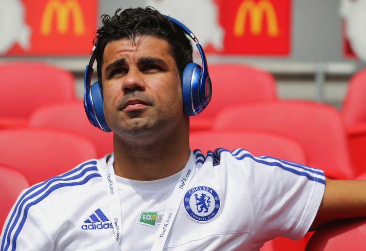 Costa lét fara vel um sig í stúkunni á Wembley í dag.