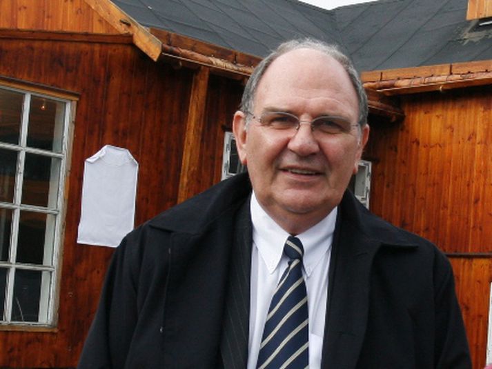 Eiður átti sæti á Alþingi á árunum 1978-1993. Síðustu þrjú árin gegndi hann embætti umhverfisráðherra. Eiður var sendiherra á árunum 1993-2009.