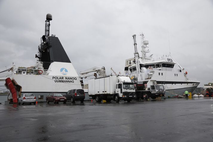 Polar Nanoq við bryggju í Hafnarfjarðarhöfn.