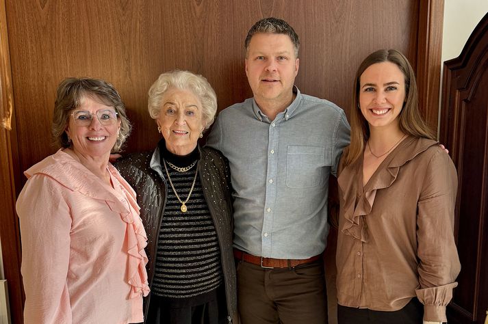 Elísabet Ólafsdóttir, Salome Þorkelsdóttir, Hilmar Gunnarsson og Jana Katrín Knútsdóttir. Salome er í heiðurssæti listans á meðan hin þrjú skipa efstu sætin.