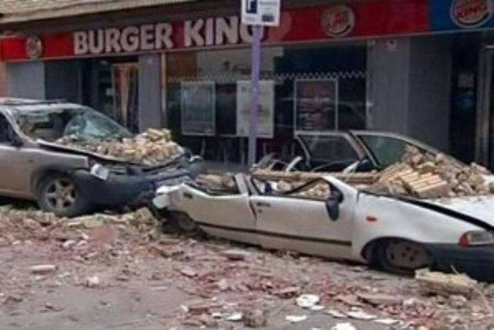 Eins og sést á myndinni var eyðileggingni mikil.