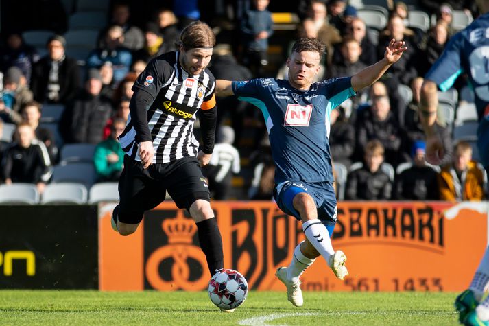 Óskar Örn skoraði eitt mark og lagði upp annað í sigri KR á ÍBV, 3-0.