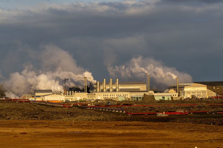 Reykjanesið hóf að hristast um áttaleytið í morgun en liðin nótt var tiltölulega róleg.